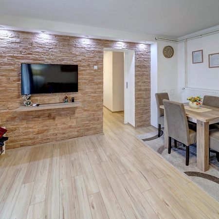 Apartman Nena Пирот Екстериор снимка