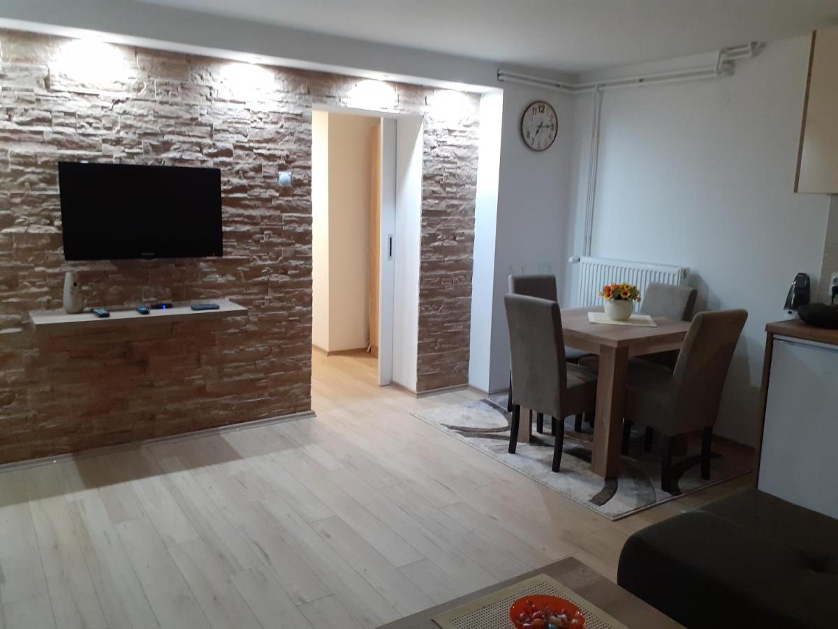 Apartman Nena Пирот Екстериор снимка