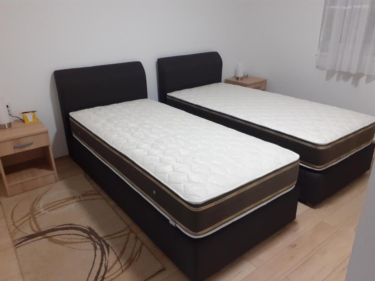 Apartman Nena Пирот Екстериор снимка